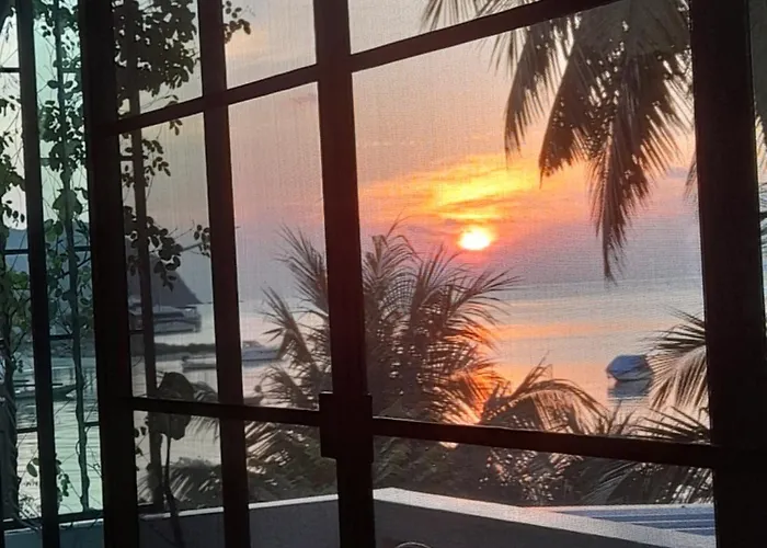 Tea Moon Beach House